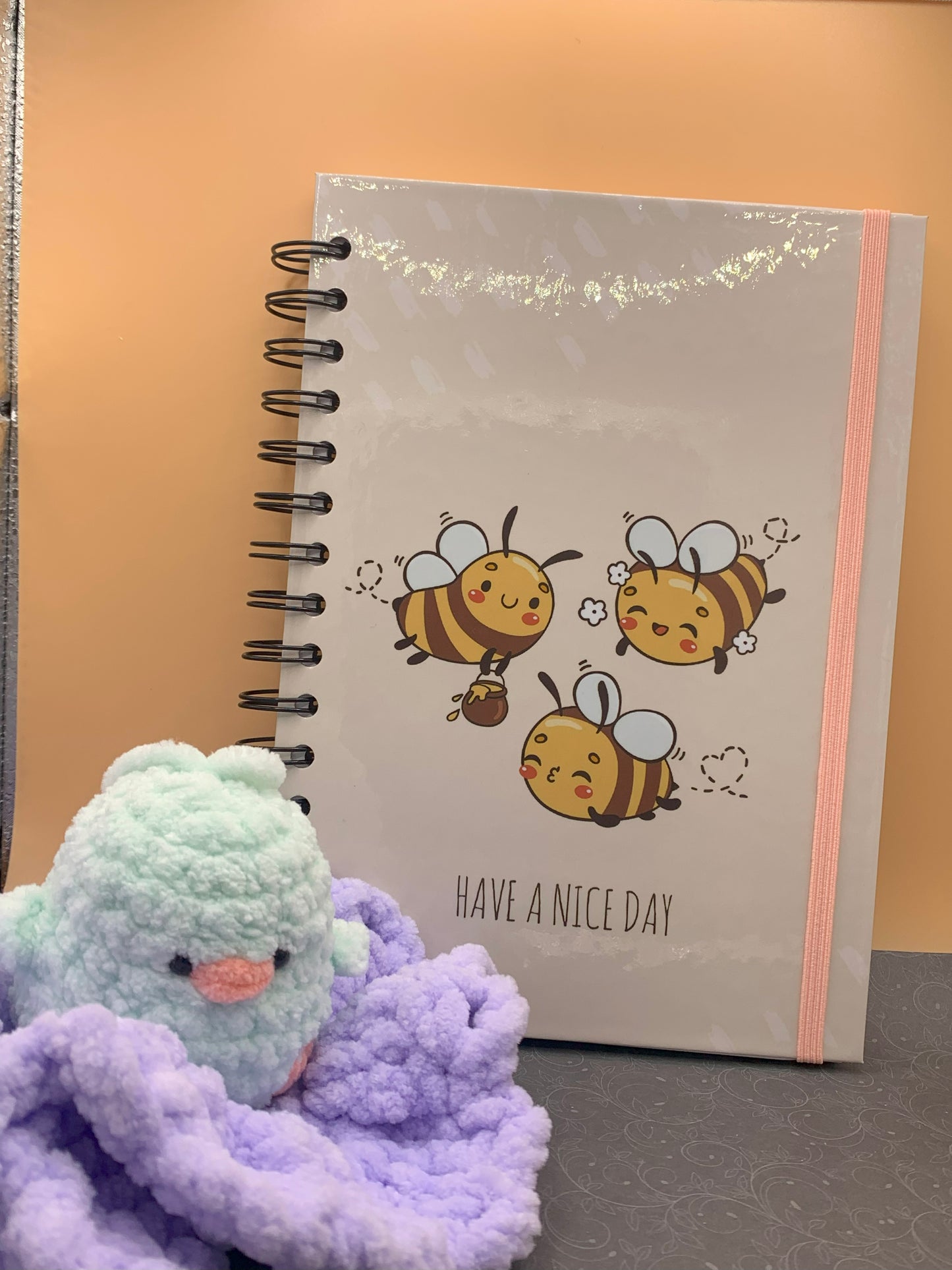 Carnet abeilles – Cahier ligné 200 pages, papeterie mignonne faite main, couverture illustrée